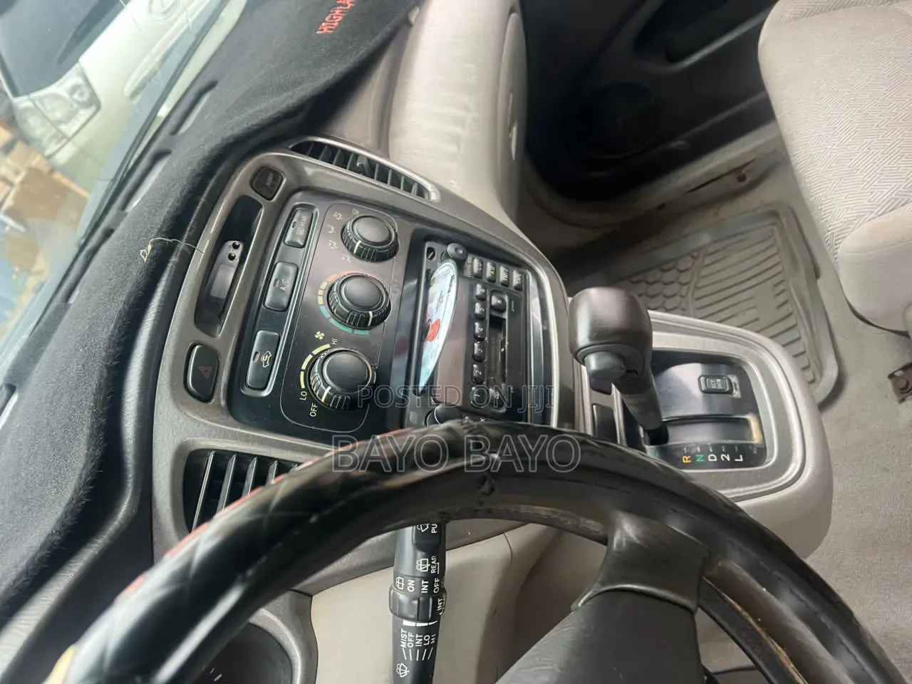 Toyota Highlander Base FWD 2004 Black
