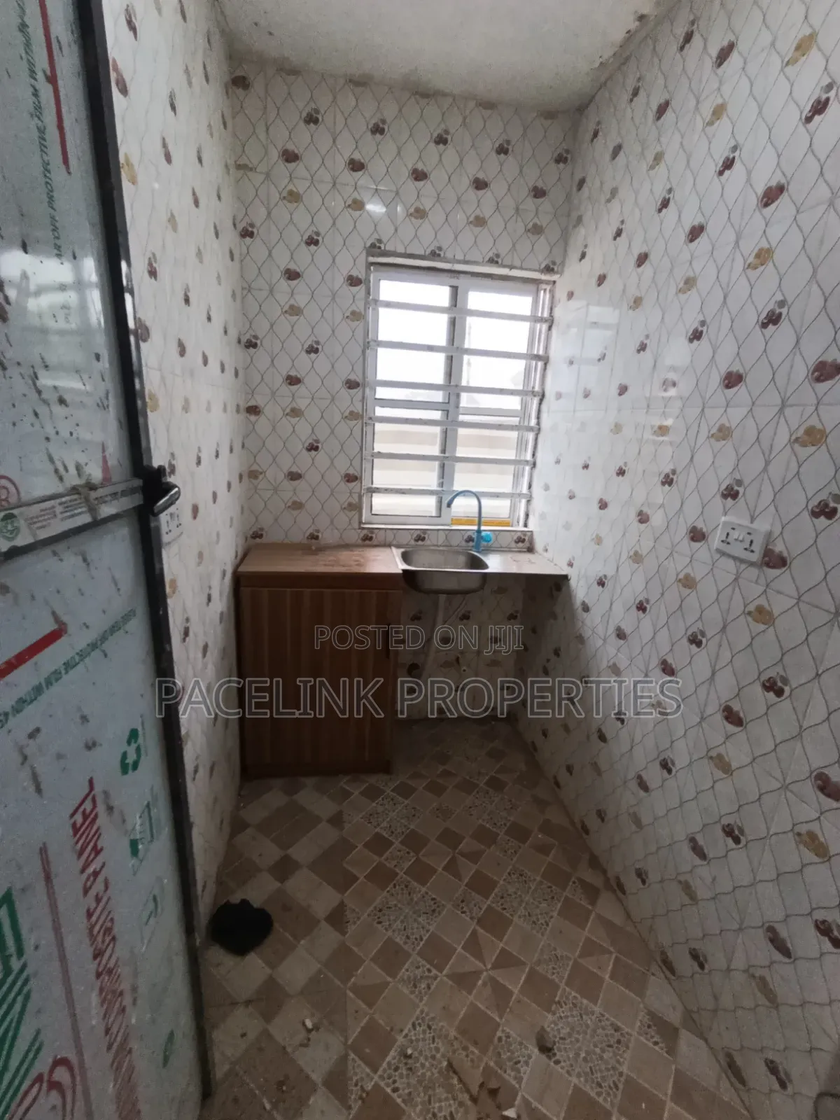 Furnished 1bdrm Apartment in Ayobo for rent