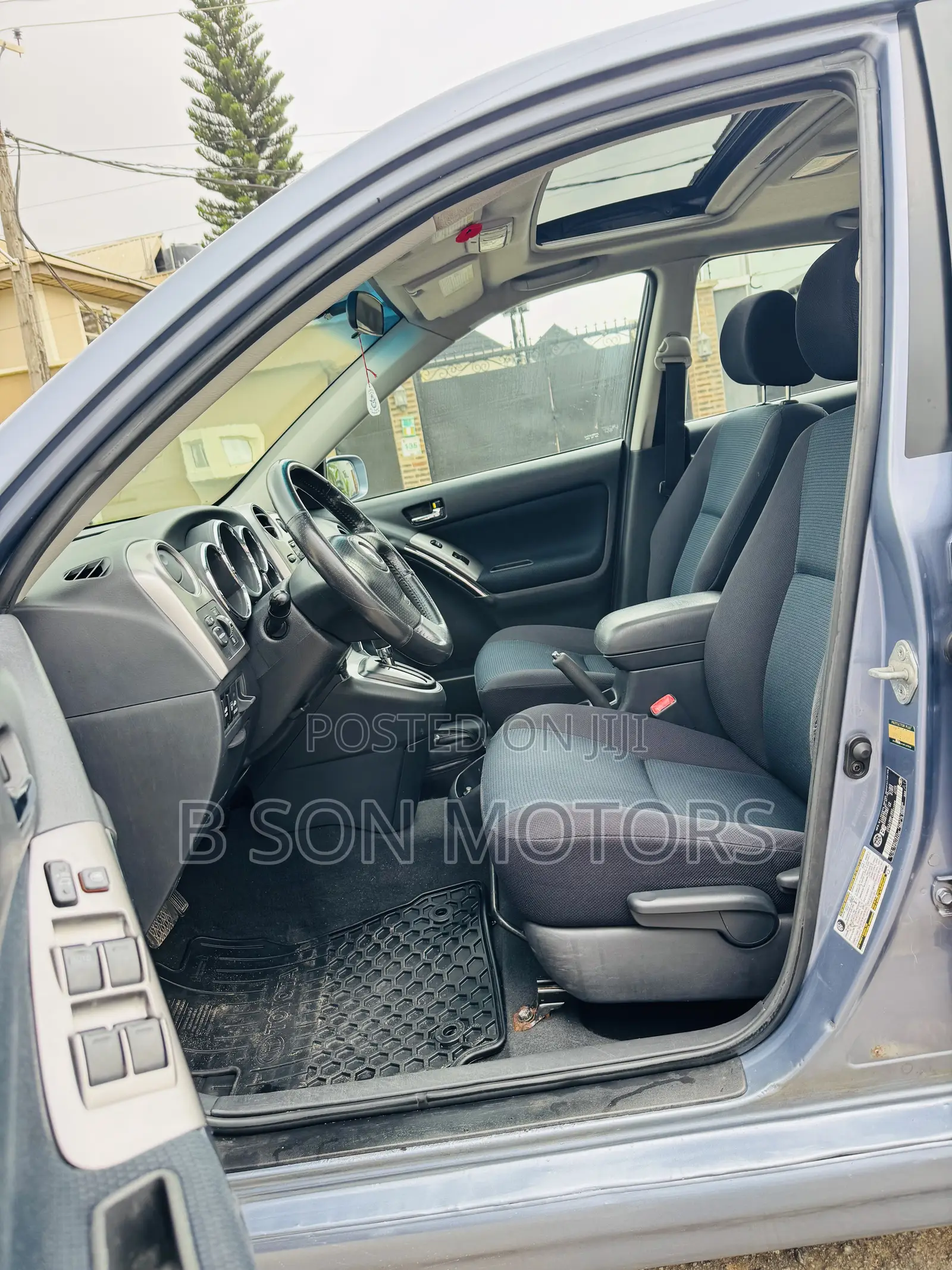 Toyota Matrix XR Hatchback AWD (1.8L 4cyl 4A) 2006 Blue