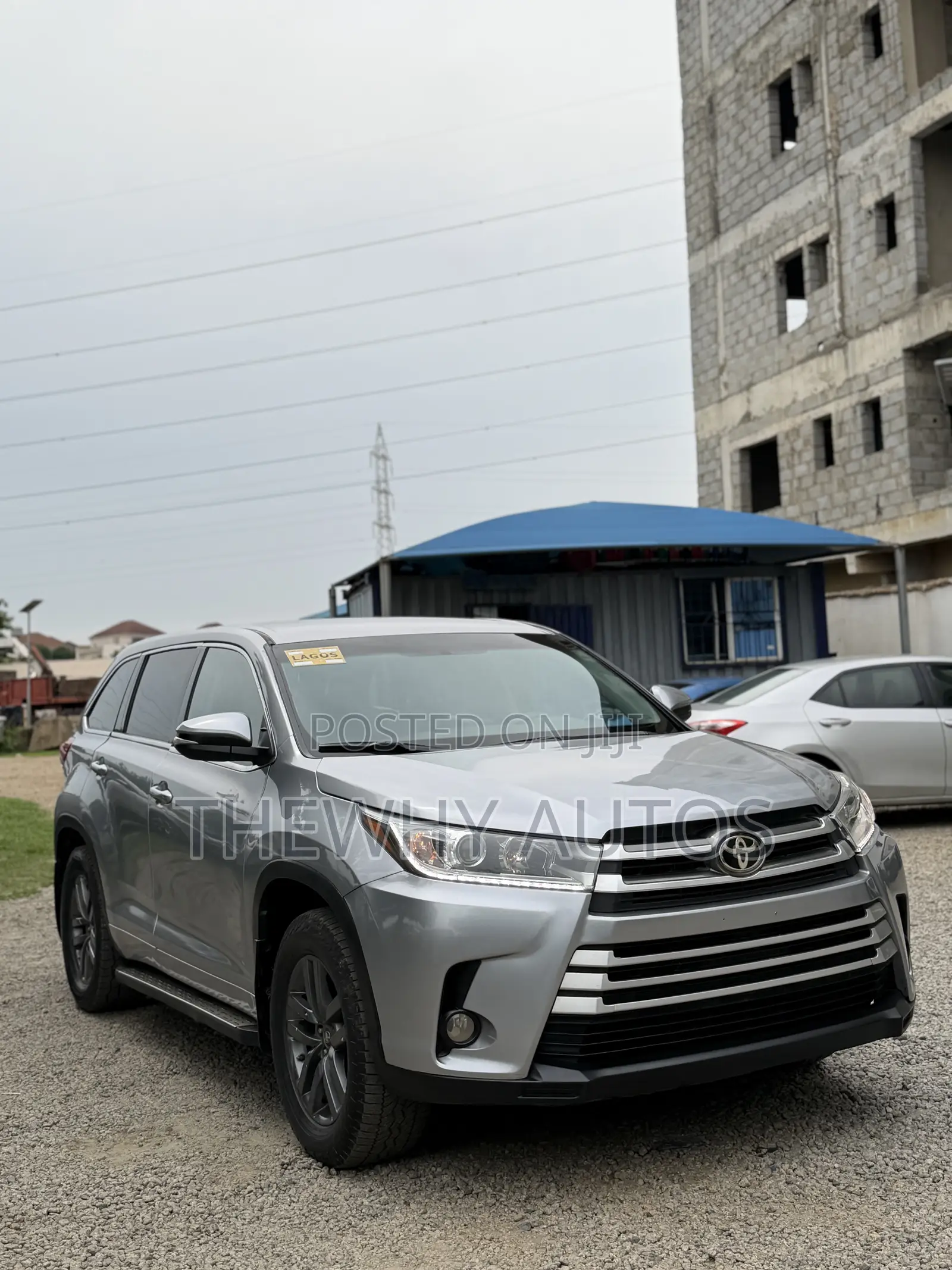 Toyota Highlander LE Plus 4x4 V6 (3.5L 6cyl 8A) 2017 Silver