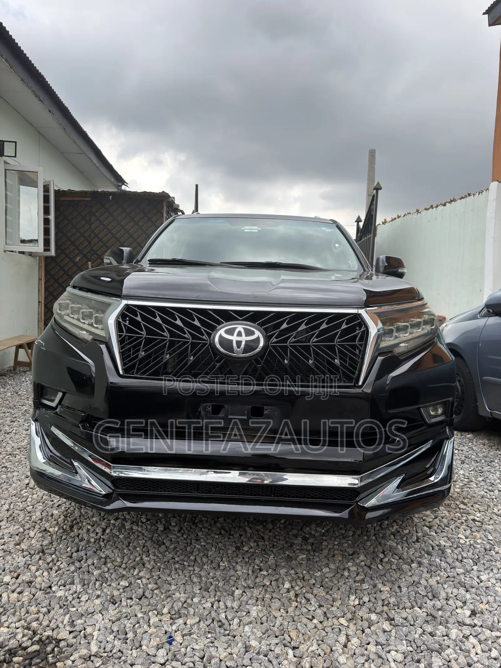 Toyota Land Cruiser Prado 2.8 2020 Black