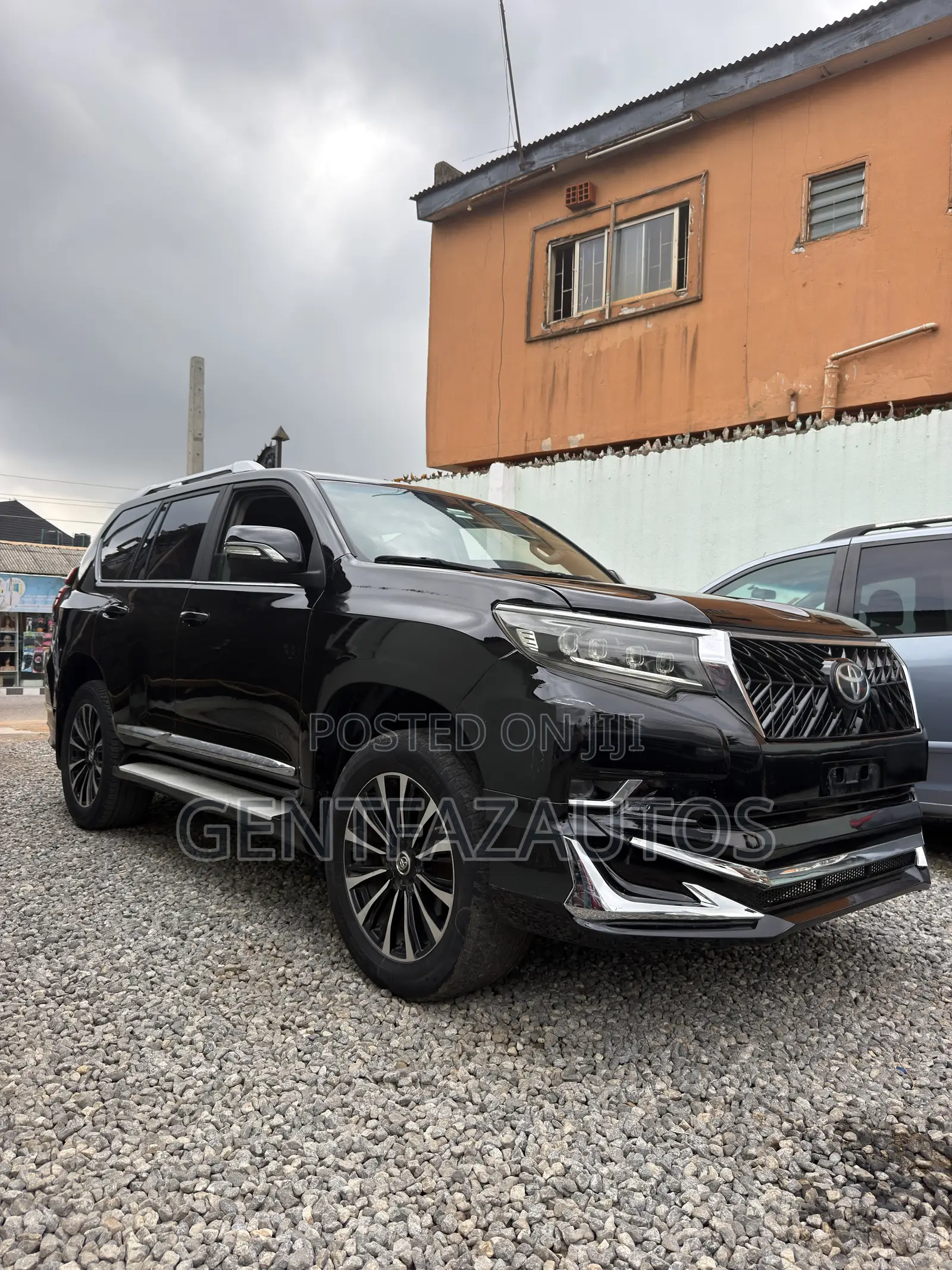 Toyota Land Cruiser Prado 2.8 2020 Black