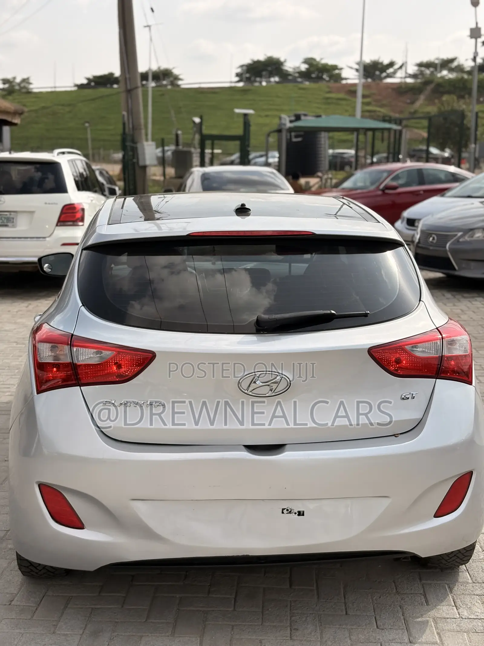 Hyundai Elantra SE 4dr Sedan (1.8L 4cyl 6A) 2014 Silver
