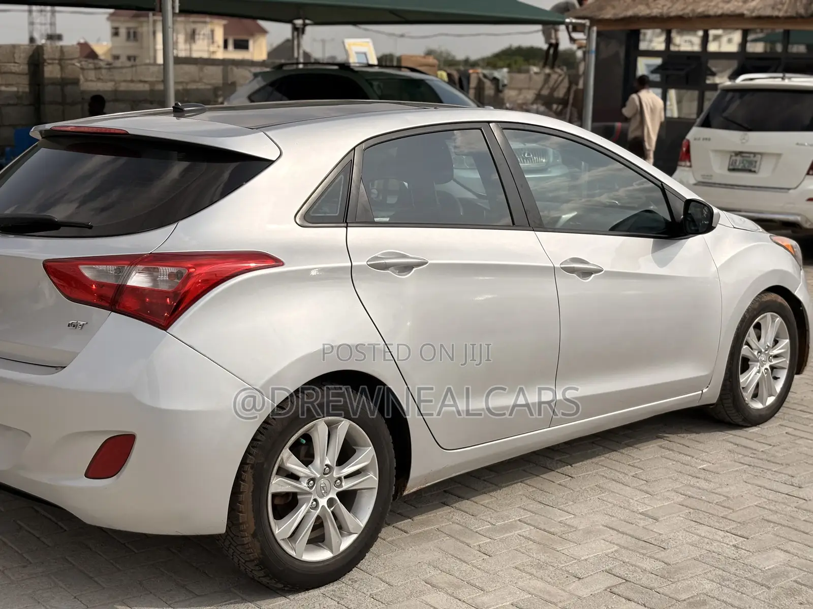 Hyundai Elantra SE 4dr Sedan (1.8L 4cyl 6A) 2014 Silver