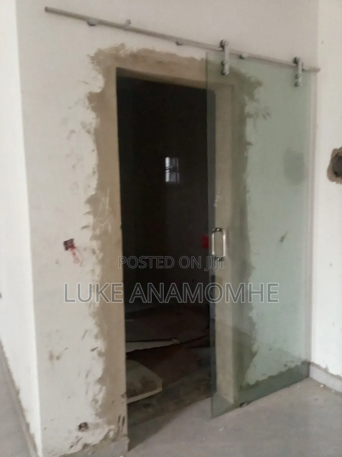 Glass Bad Door