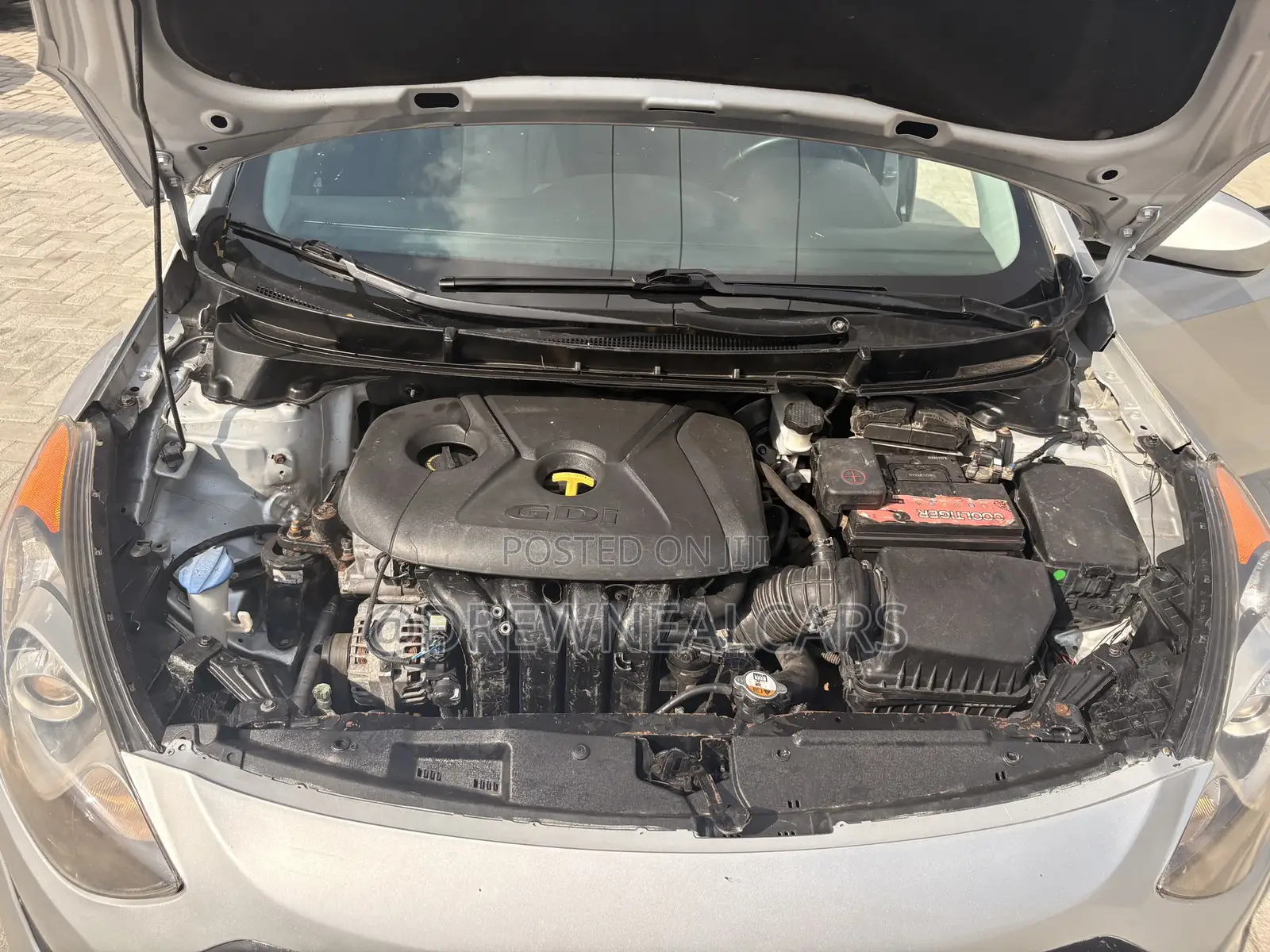 Hyundai Elantra SE 4dr Sedan (1.8L 4cyl 6A) 2014 Silver