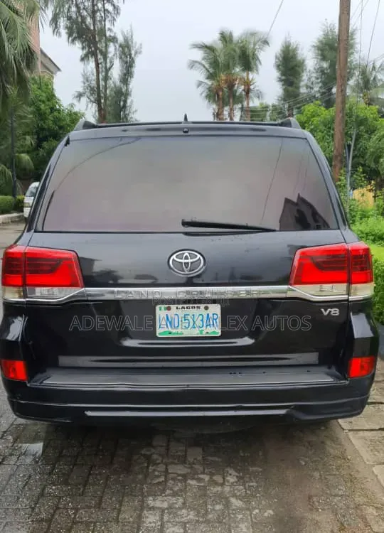Toyota Land Cruiser 2013 Black