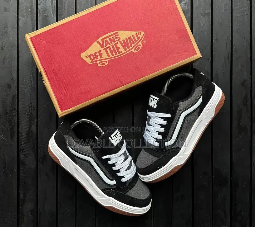Vans Hylane Sneakers — Retro Y2k Skate Style