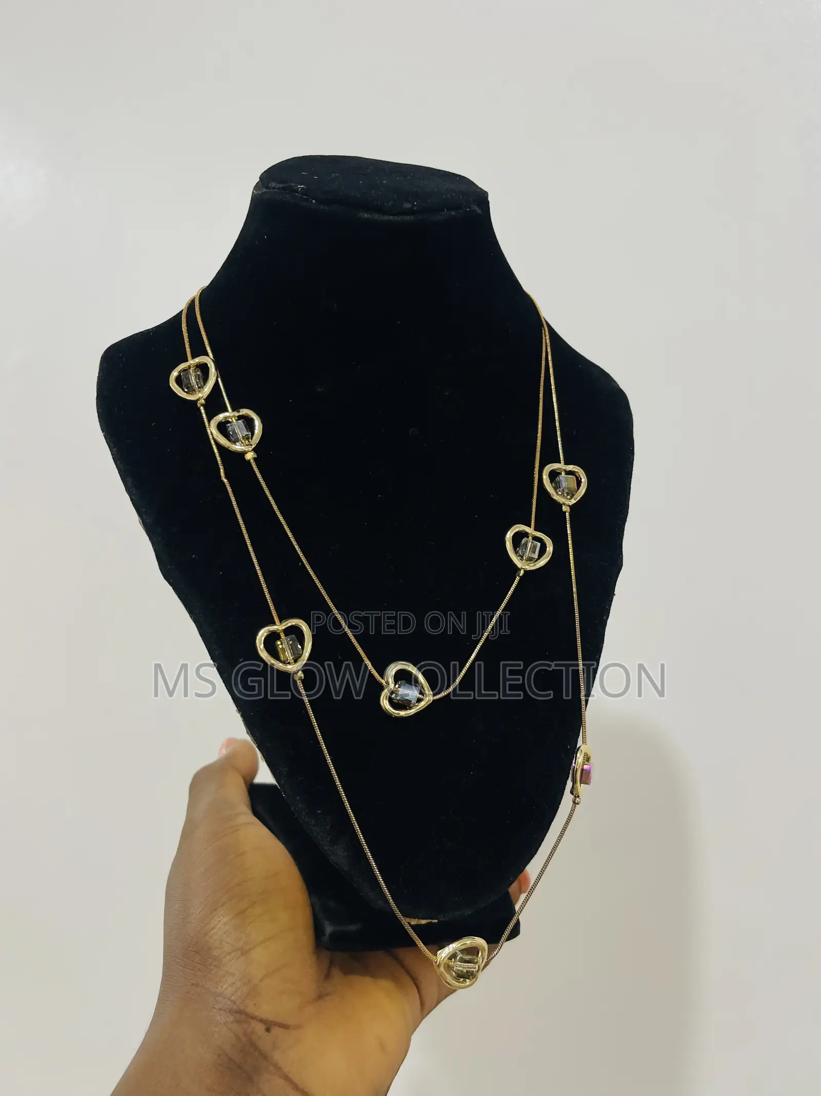 Elegant Gold Heart Layered Necklace (Multi-Chain)