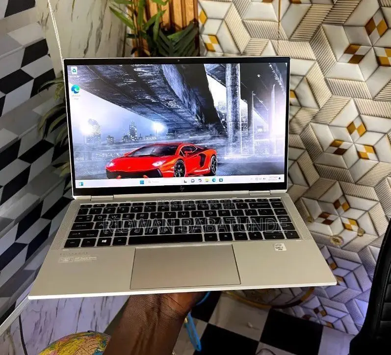 Laptop HP EliteBook x360 1040 G7 16GB Intel Core i7 SSD 512GB