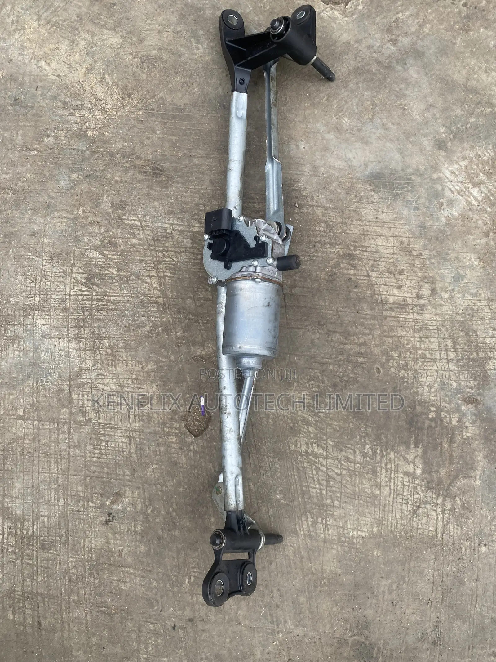 Front Engine Wiper Evoque