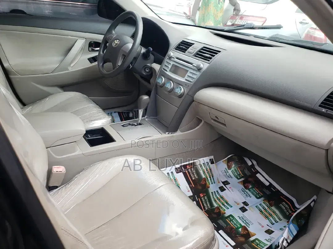 Toyota Camry LE 4dr Sedan (2.4L 4cyl 5A) 2009 Black