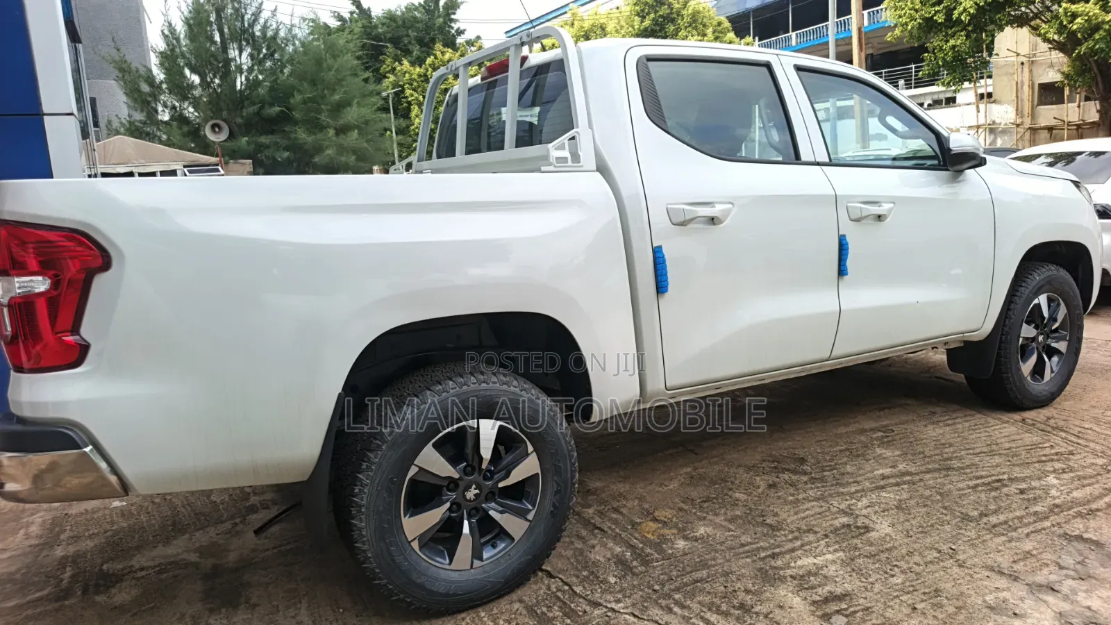 New Peugeot Landtrek 2.4 Petrol Double Cab RWD 2024 White