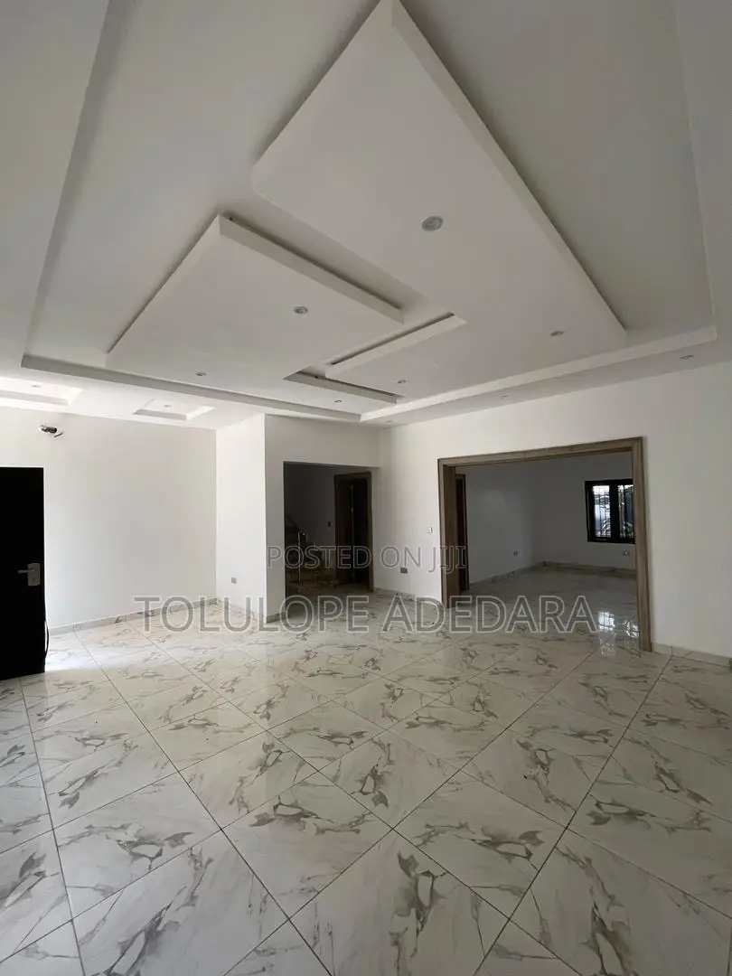 4bdrm Bungalow in Idu for rent