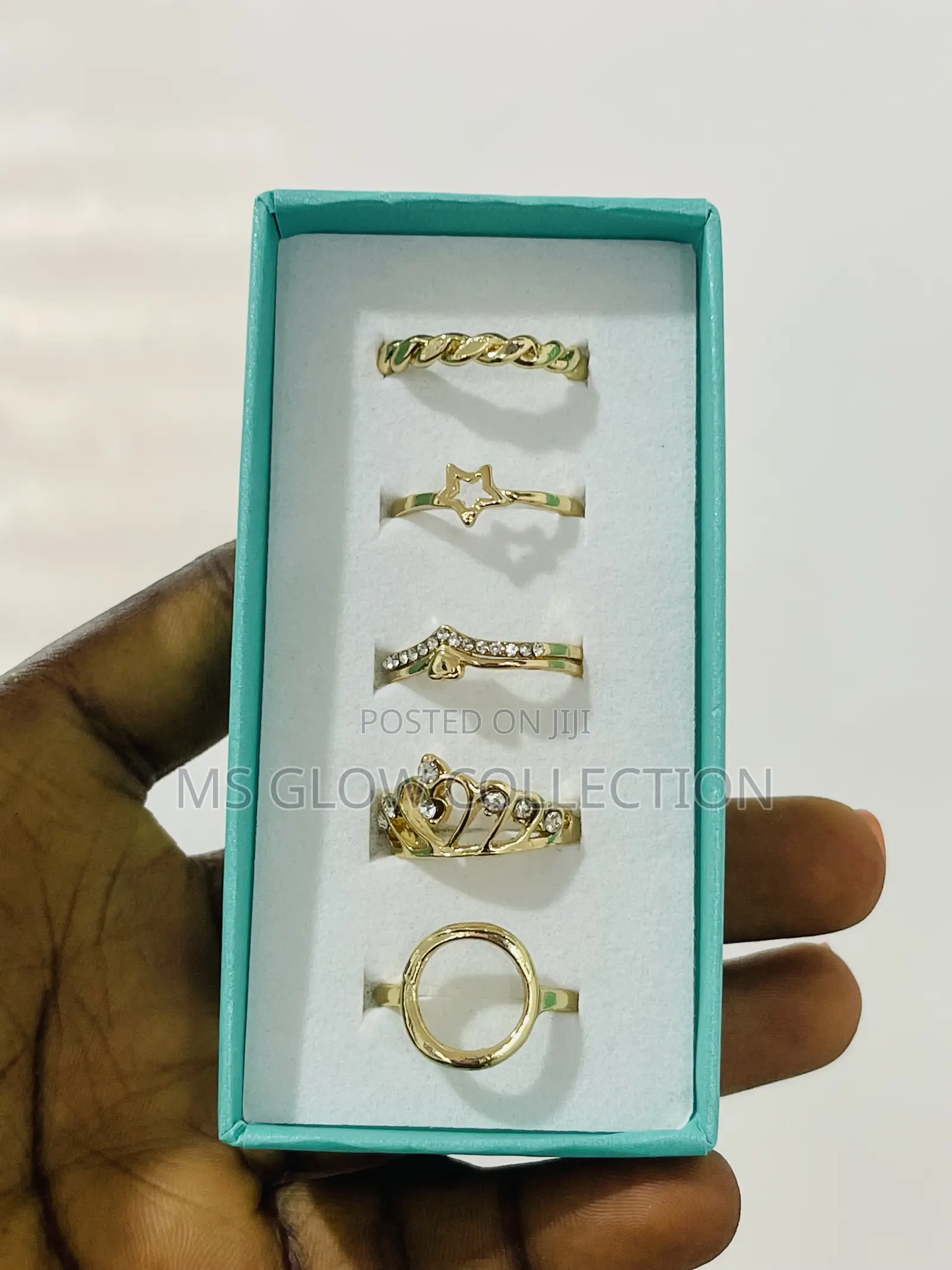Trendy Gold Stackable Ring Set (5 Pieces) Available in Gold/Sliver Set