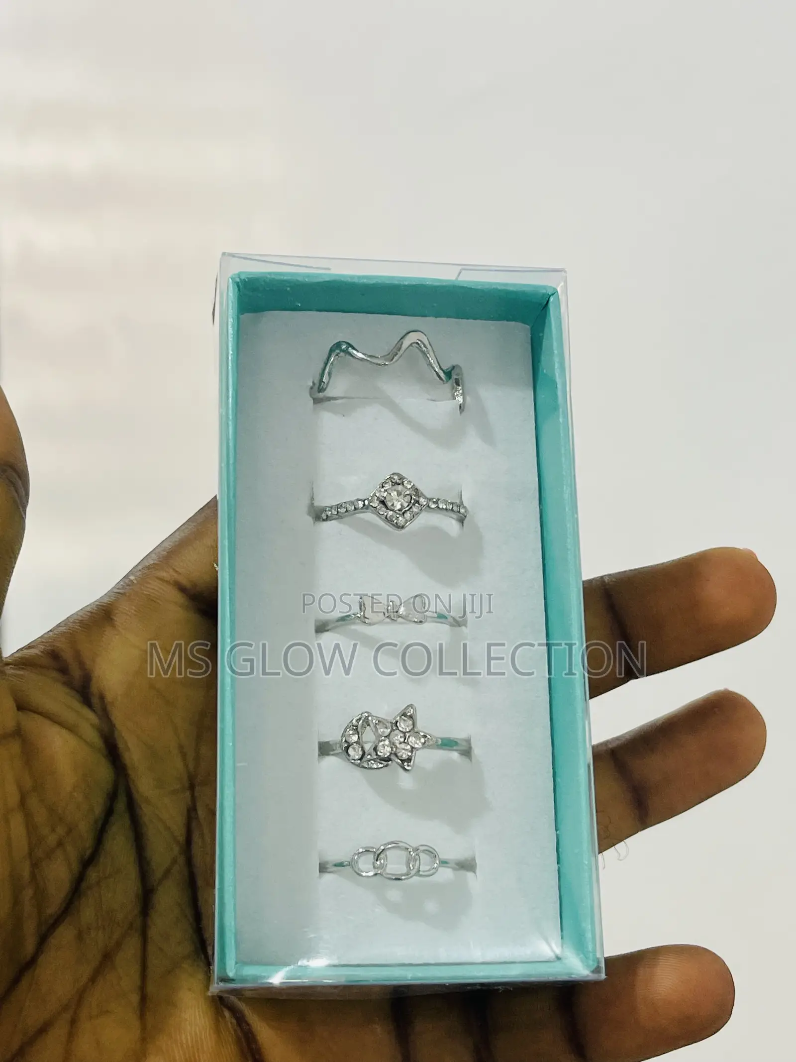Trendy Gold Stackable Ring Set (5 Pieces) Available in Gold/Sliver Set