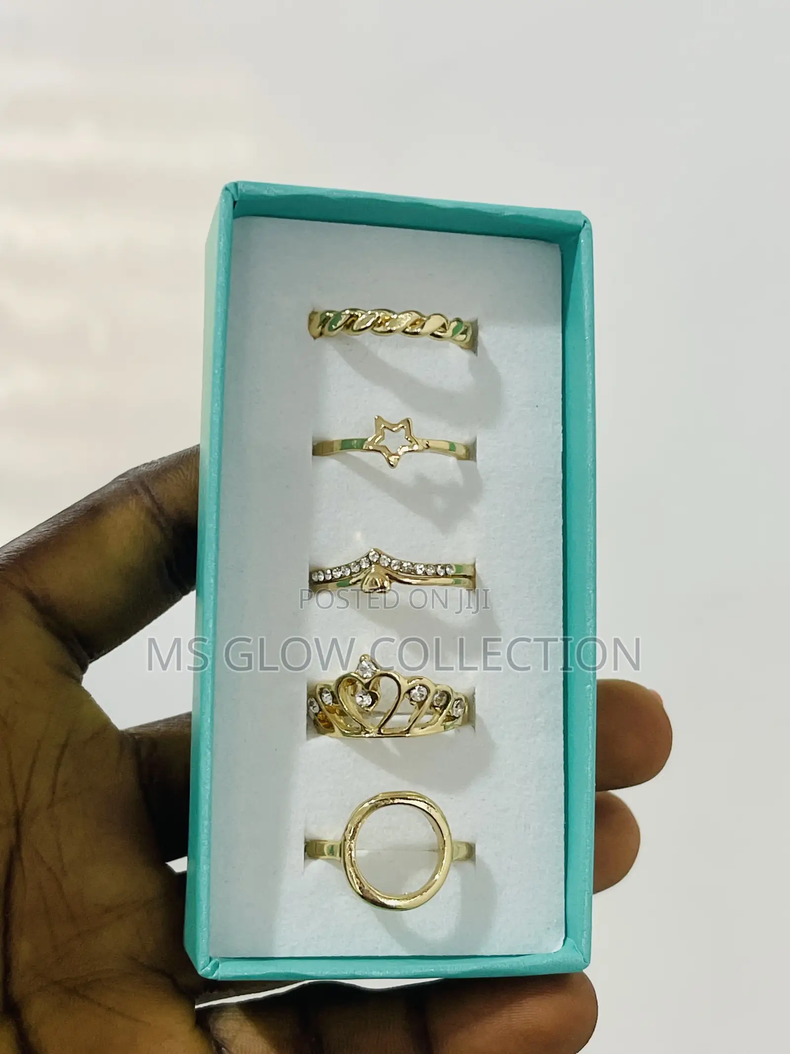 Trendy Gold Stackable Ring Set (5 Pieces) Available in Gold/Sliver Set