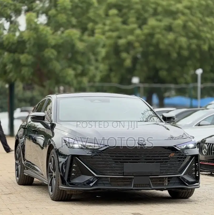 Changan UNI-V 1.5 Hybrid FWD 2023 Black