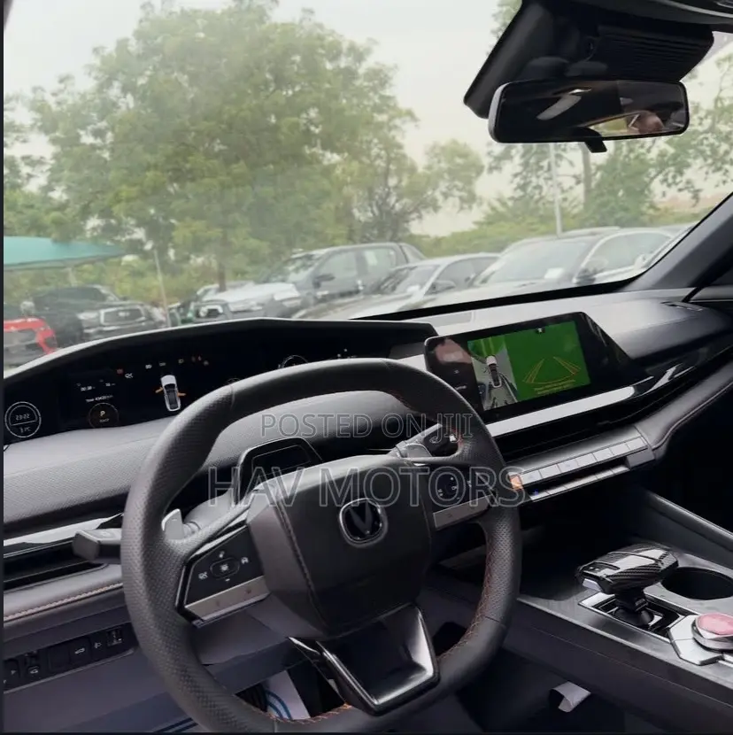 Changan UNI-V 1.5 Hybrid FWD 2023 Black