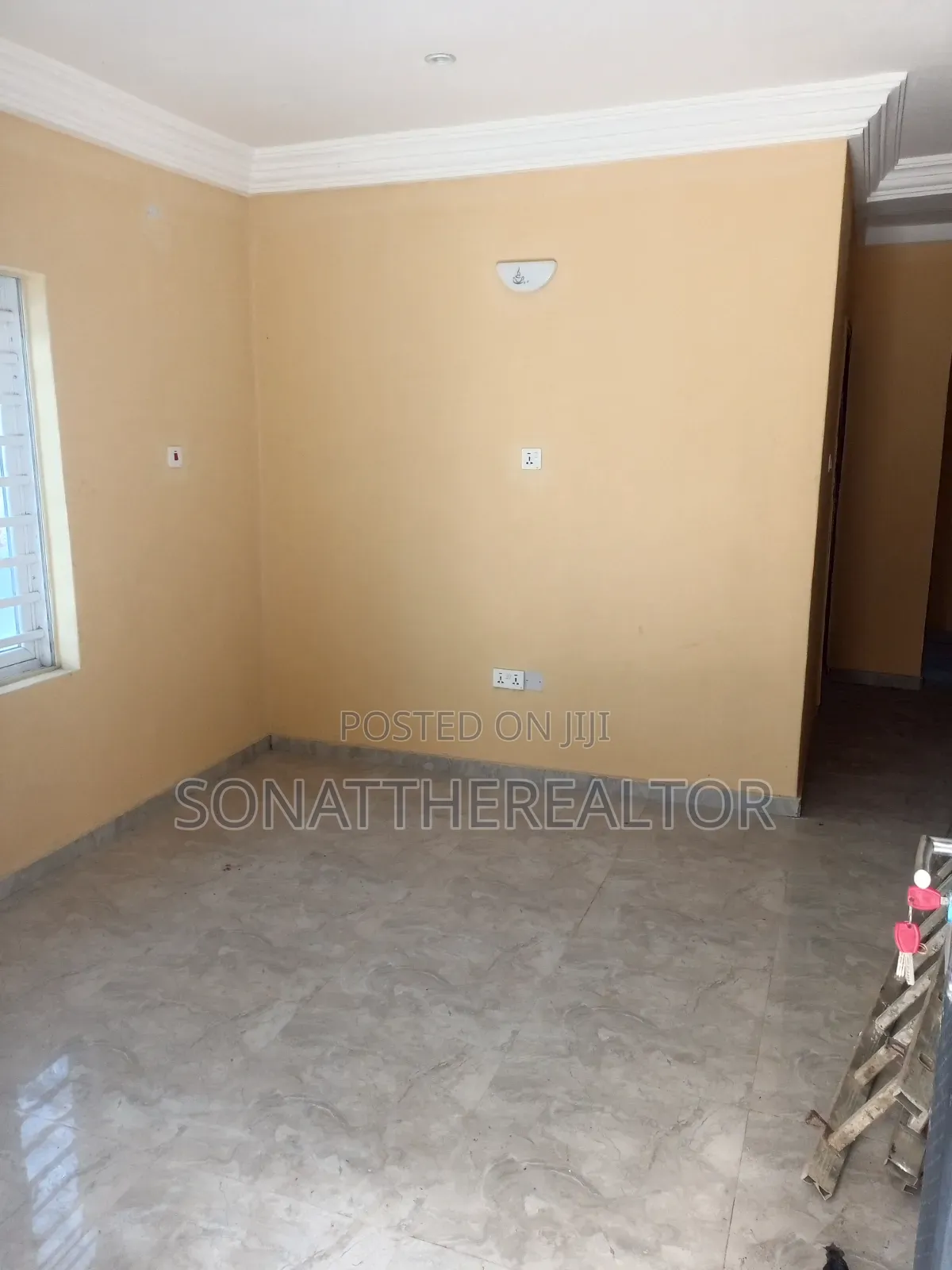 3bdrm Duplex in Arapaja, Akala Express for rent