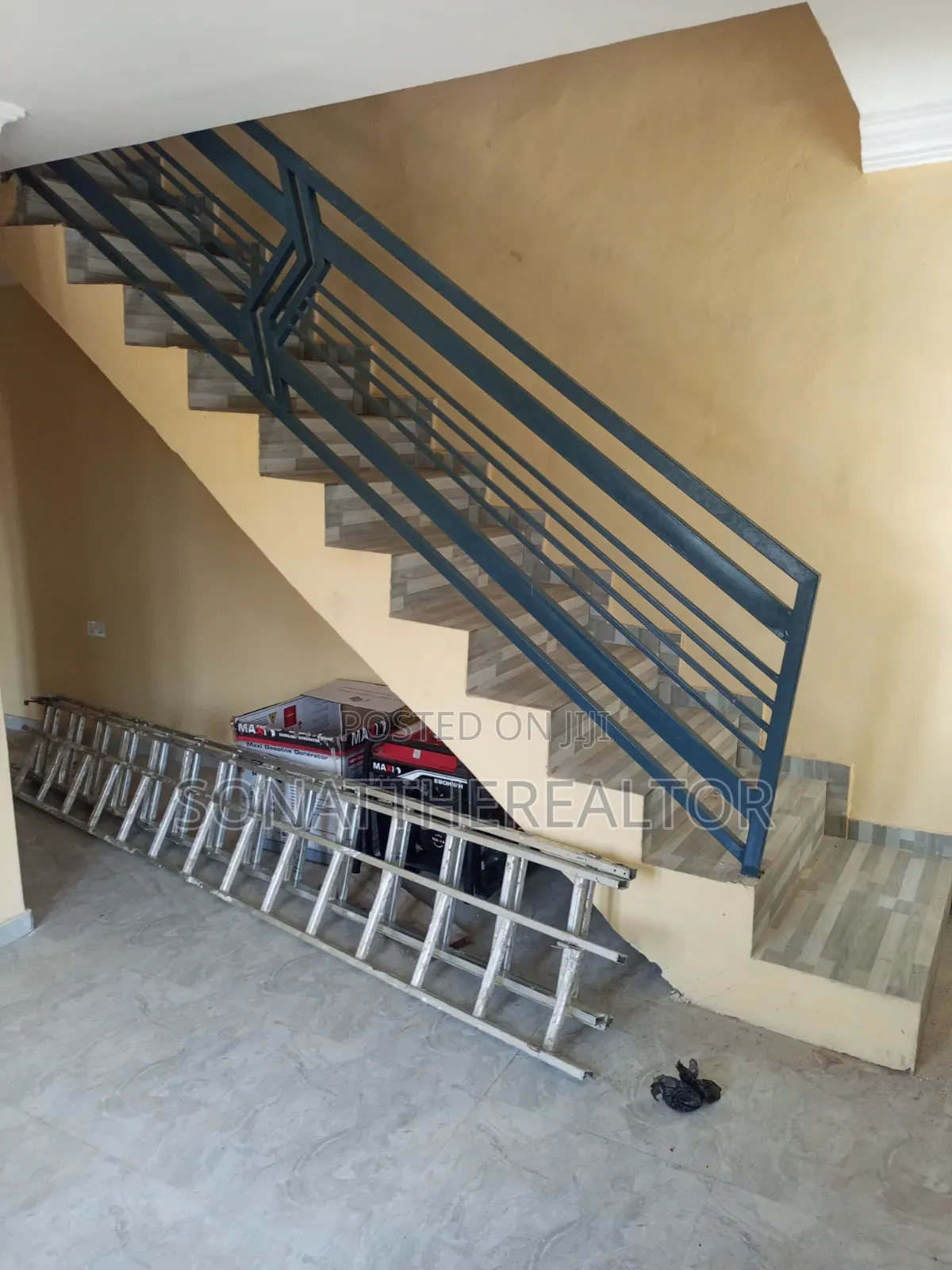 3bdrm Duplex in Arapaja, Akala Express for rent