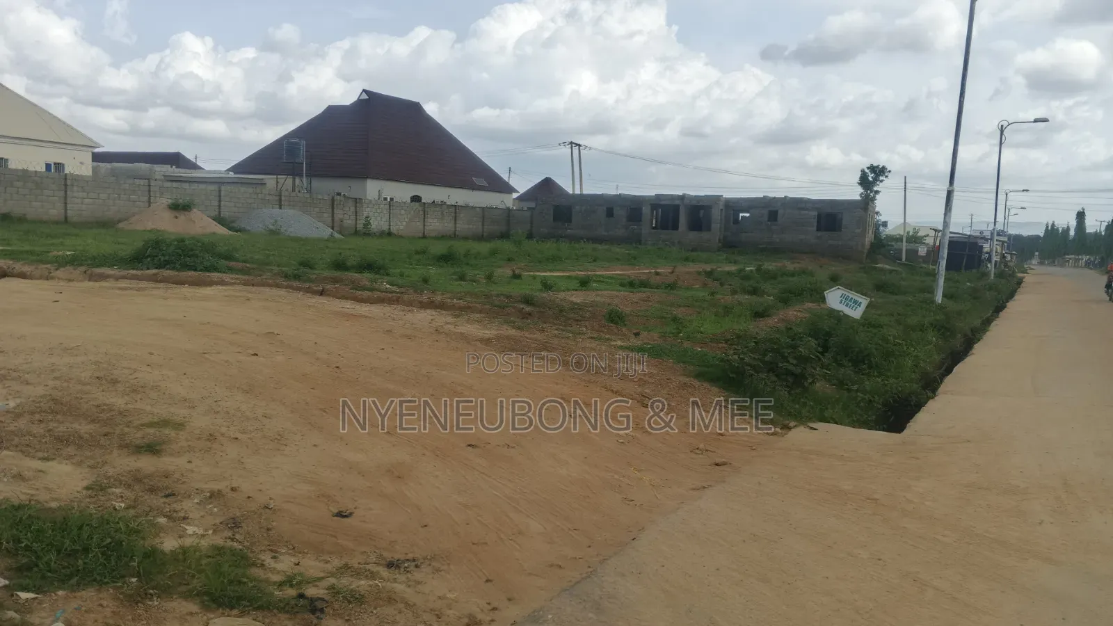 Land for Sale With 2 Units of Bedrooms Carcass