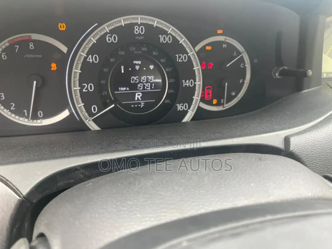 Honda Accord EX-L V-6 4dr Sedan FWD (3.5L 6cyl 6A) 2016 White