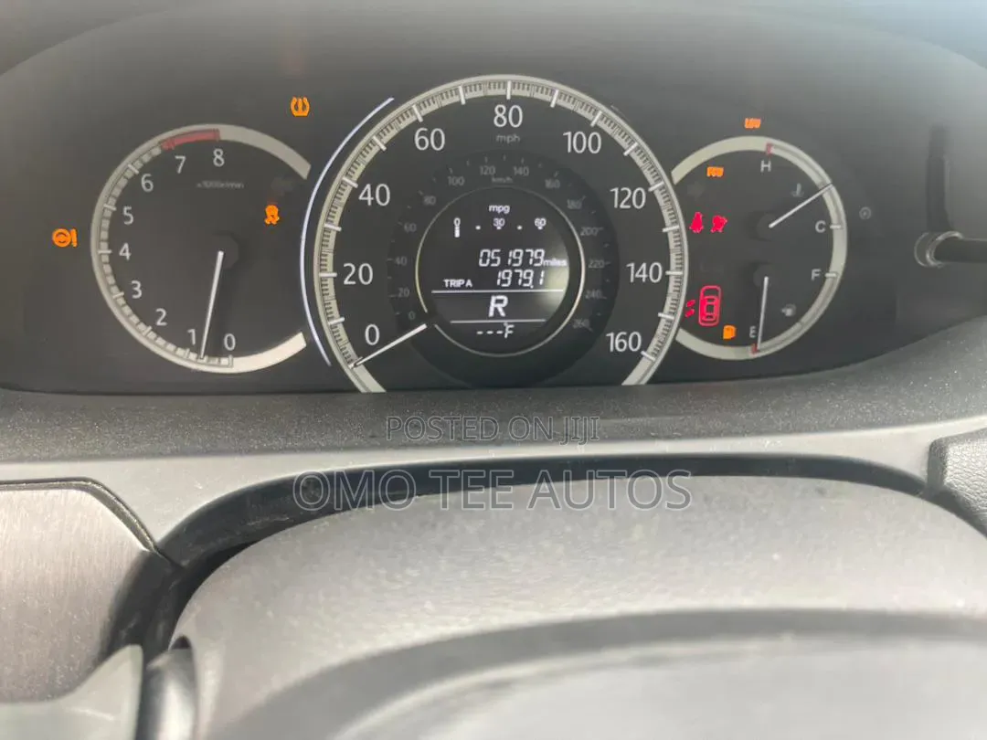 Honda Accord EX-L V-6 4dr Sedan FWD (3.5L 6cyl 6A) 2016 White