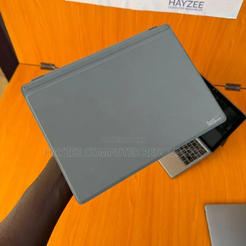 Laptop Dell Latitude 7200 2-in-1 16GB Intel Core i5 SSD 256GB