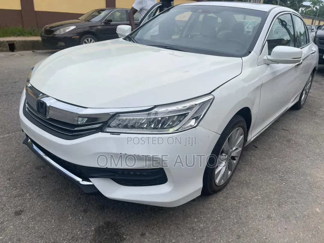 Honda Accord EX-L V-6 4dr Sedan FWD (3.5L 6cyl 6A) 2016 White