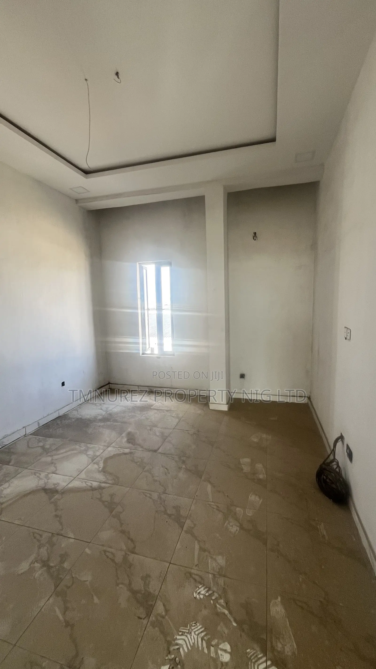 Big Show Room Space