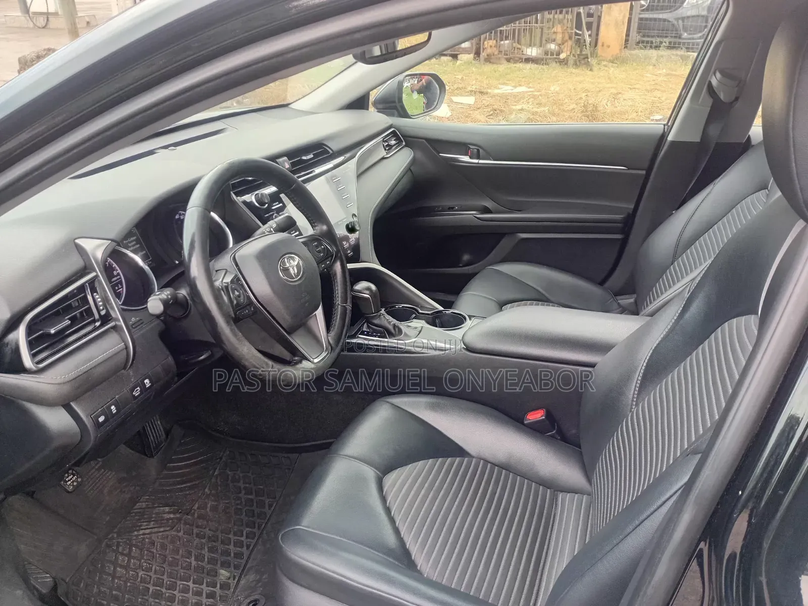 Toyota Camry SE (2.5L 4cyl 8A) 2019 Black