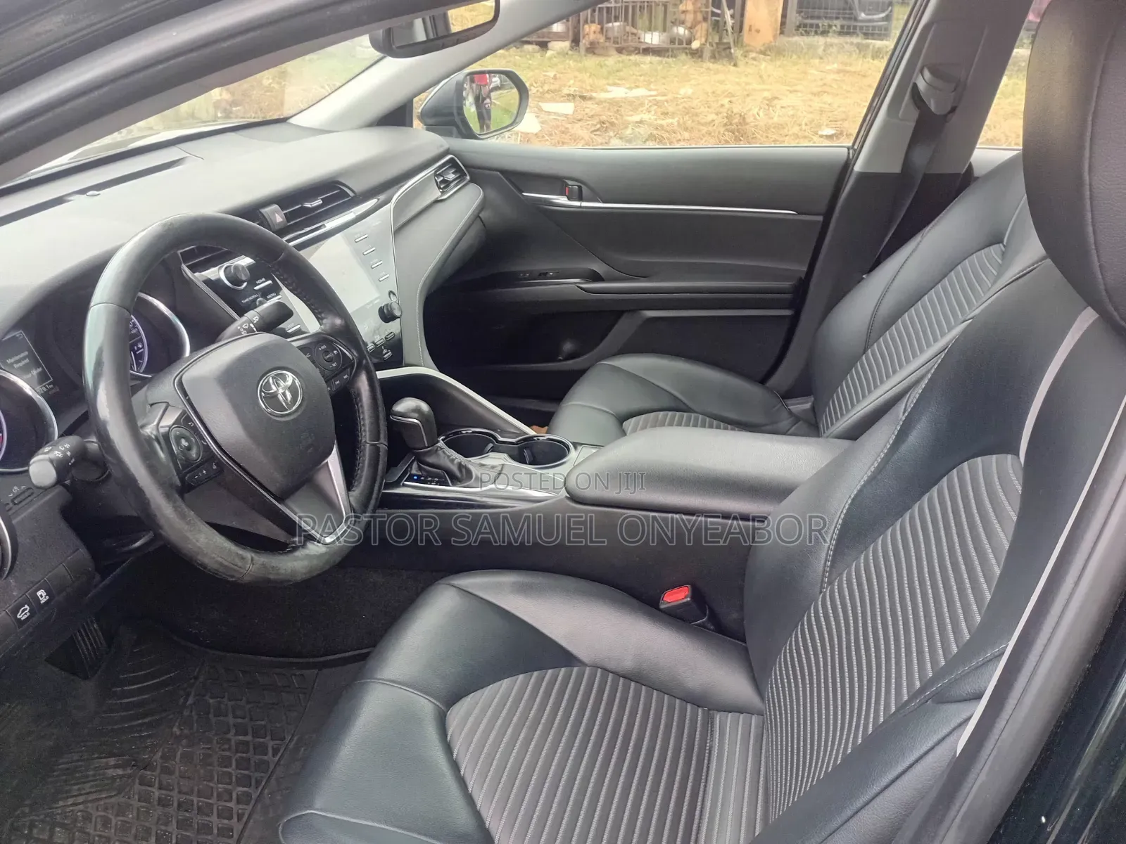 Toyota Camry SE (2.5L 4cyl 8A) 2019 Black