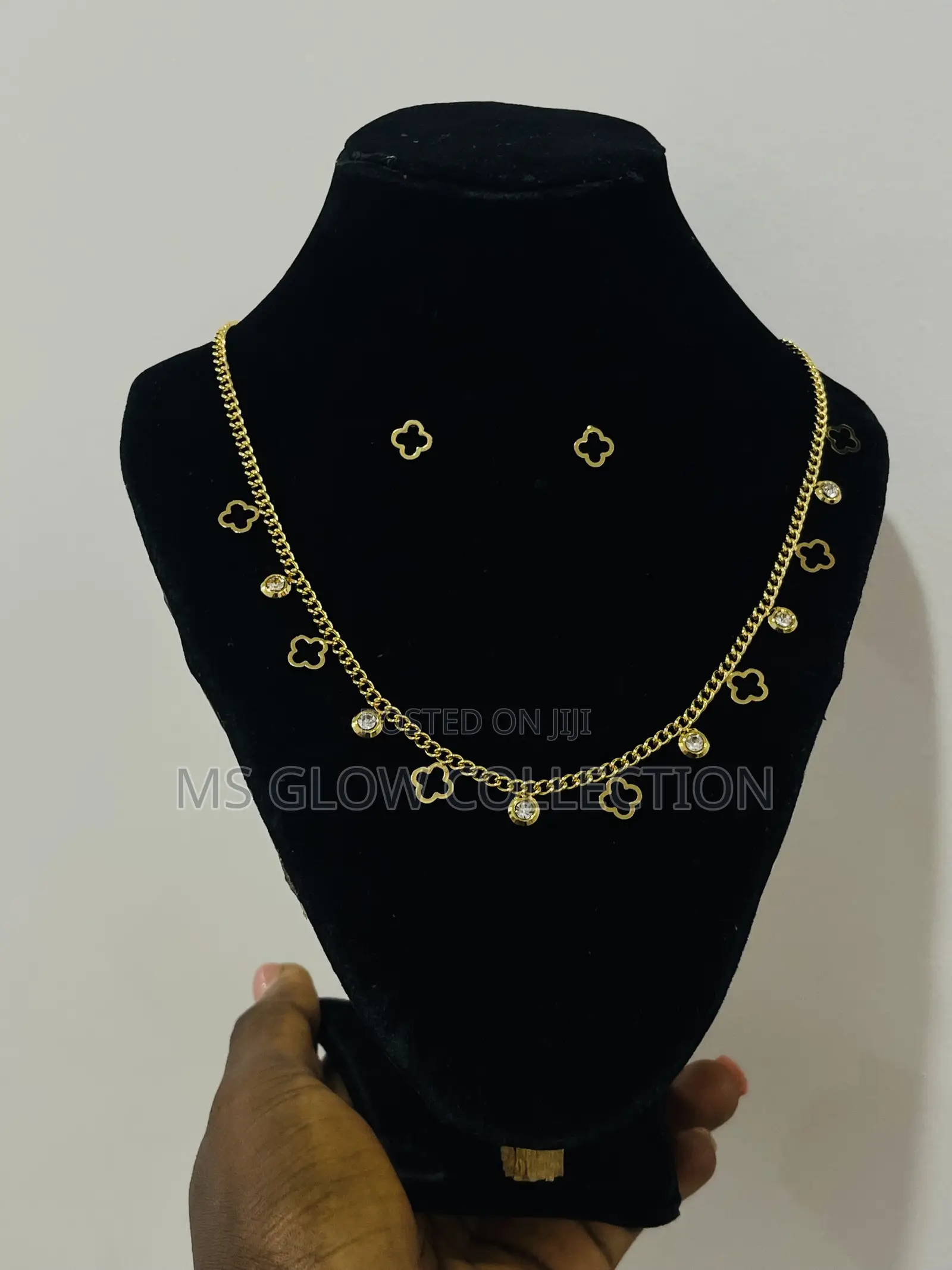 Luxury Clover Charm Gold Necklace Earring Set