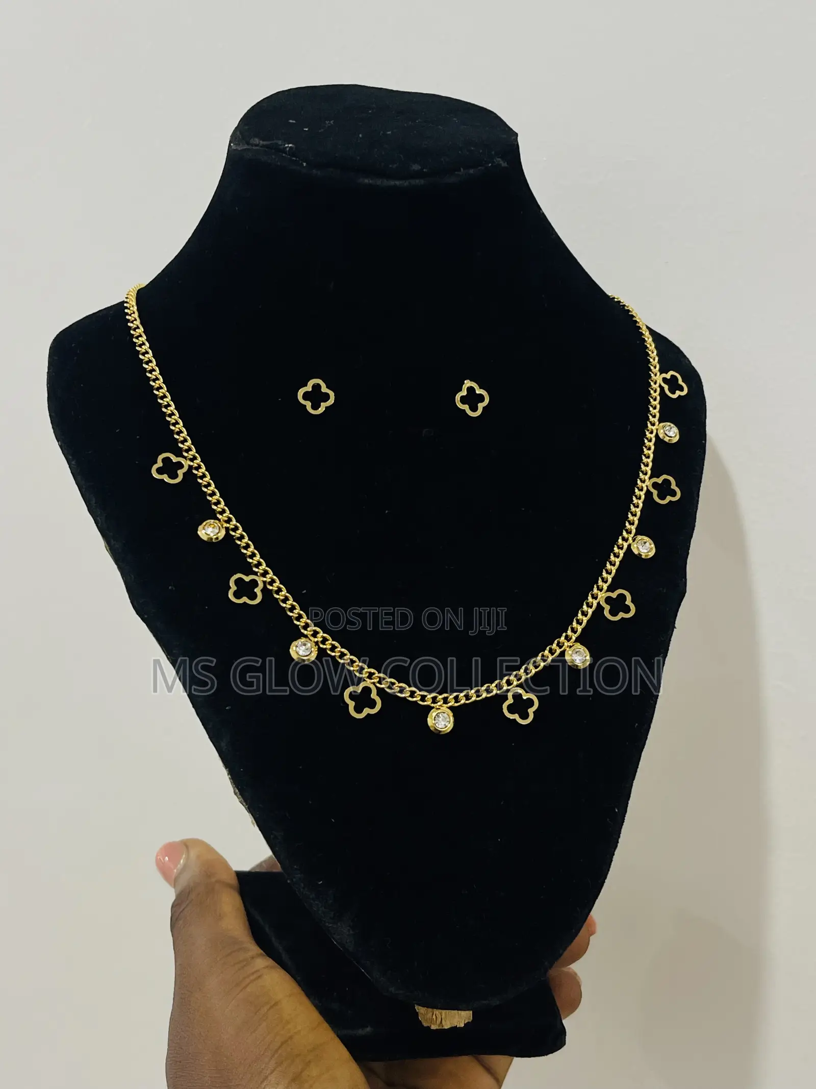 Luxury Clover Charm Gold Necklace Earring Set