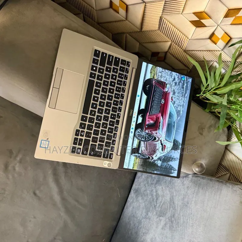 Laptop Dell Latitude 7400 16GB Intel Core i7 SSD 512GB