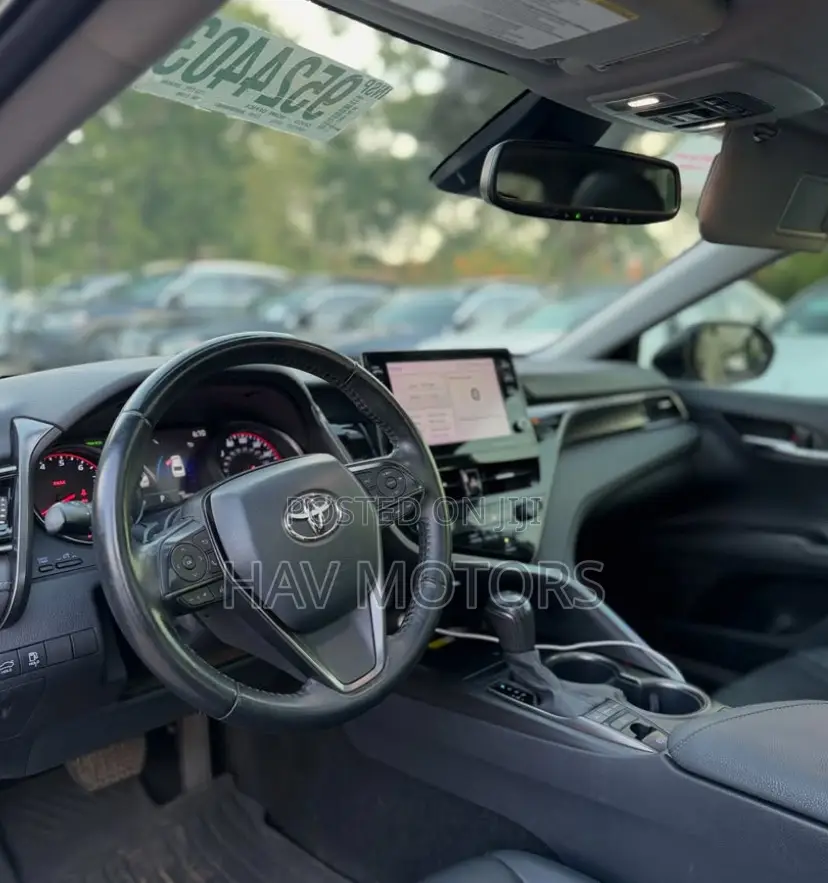 Toyota Camry XSE V6 2022 Silver