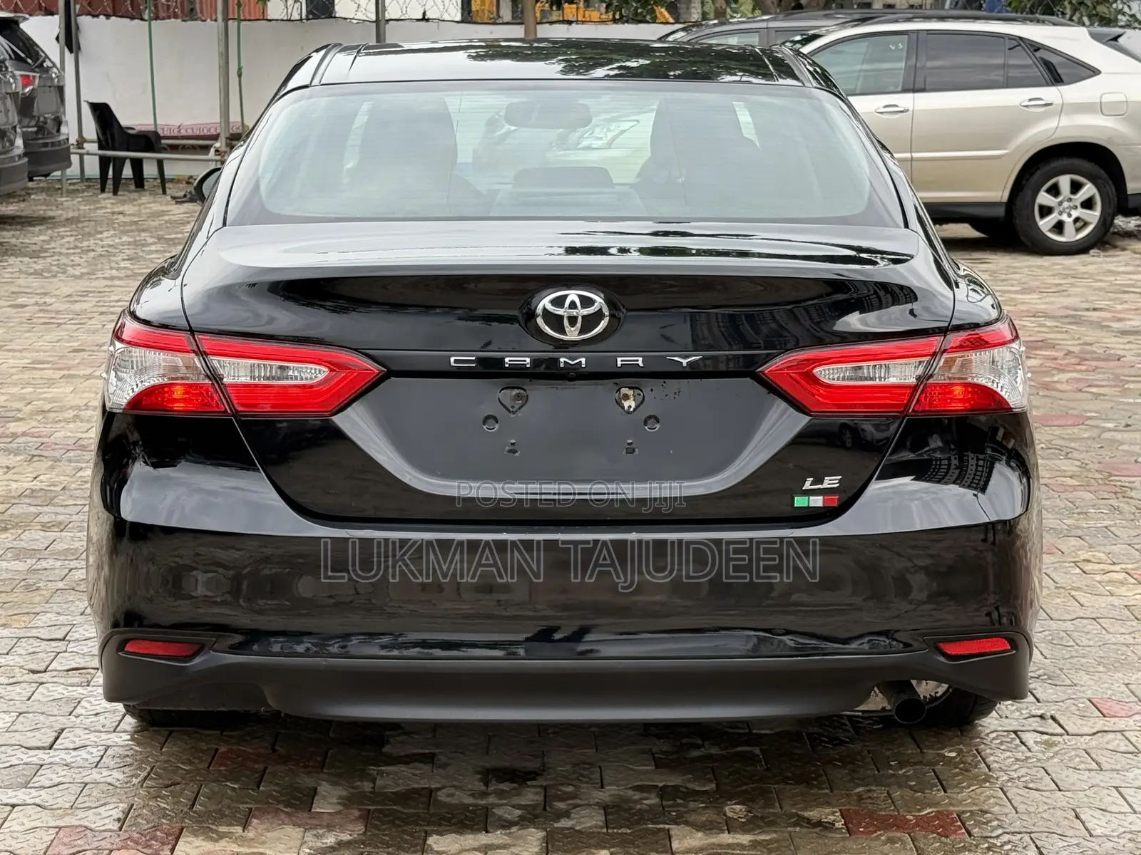 Toyota Camry LE FWD (2.5L 4cyl 8AM) 2018 Black