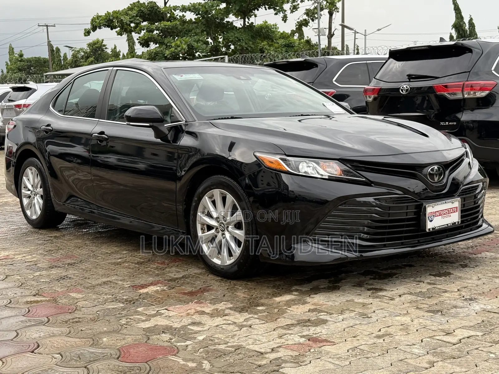 Toyota Camry LE FWD (2.5L 4cyl 8AM) 2018 Black
