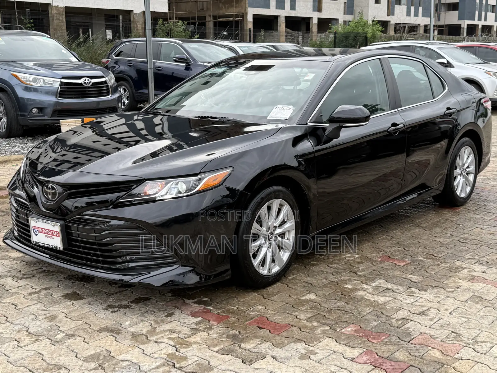 Toyota Camry LE FWD (2.5L 4cyl 8AM) 2018 Black