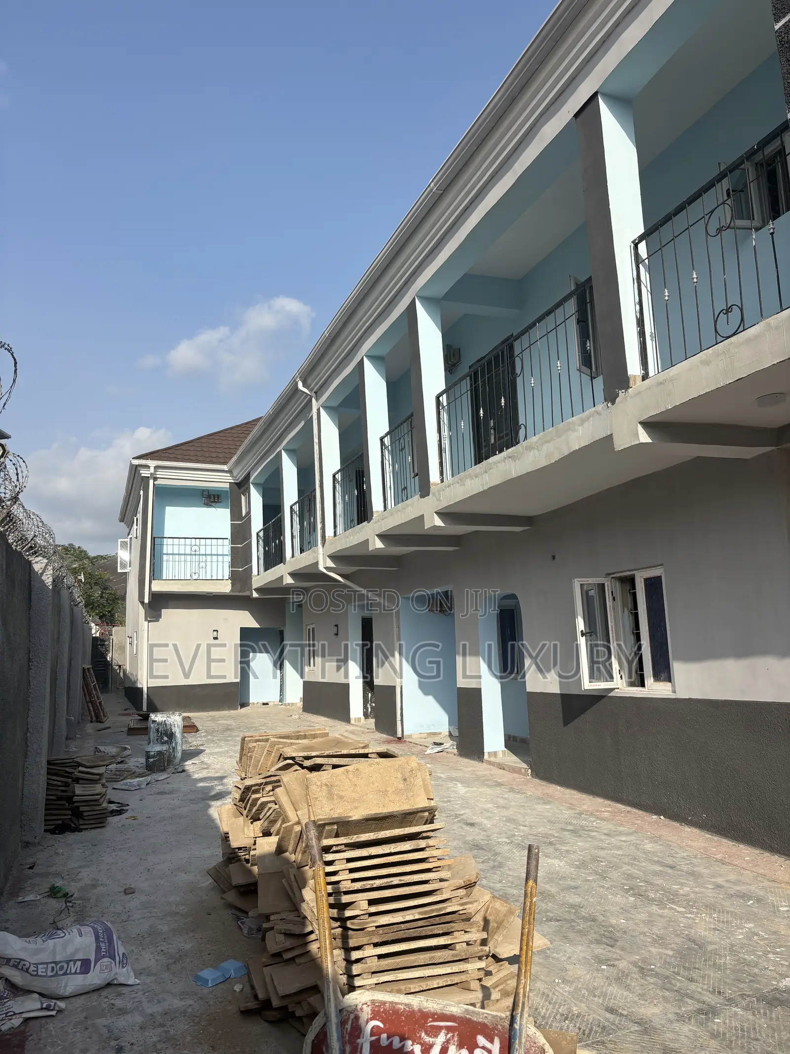 1bdrm Block of Flats in Ushafa for rent