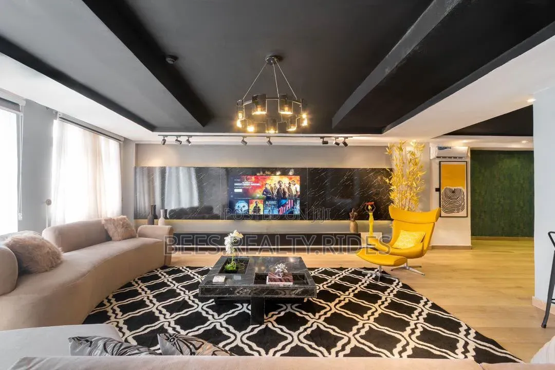 Direct Water View 3 Bedroom With a Tennis Table, Tub a Sitout Area