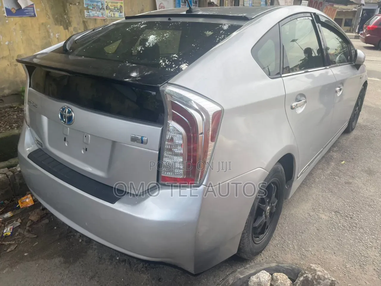 Toyota Prius Plug-in 2012 Silver