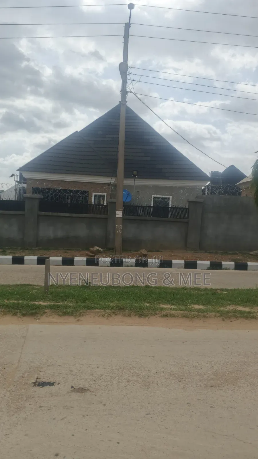 3bdrm Bungalow in Nurses Estate Phase for sale