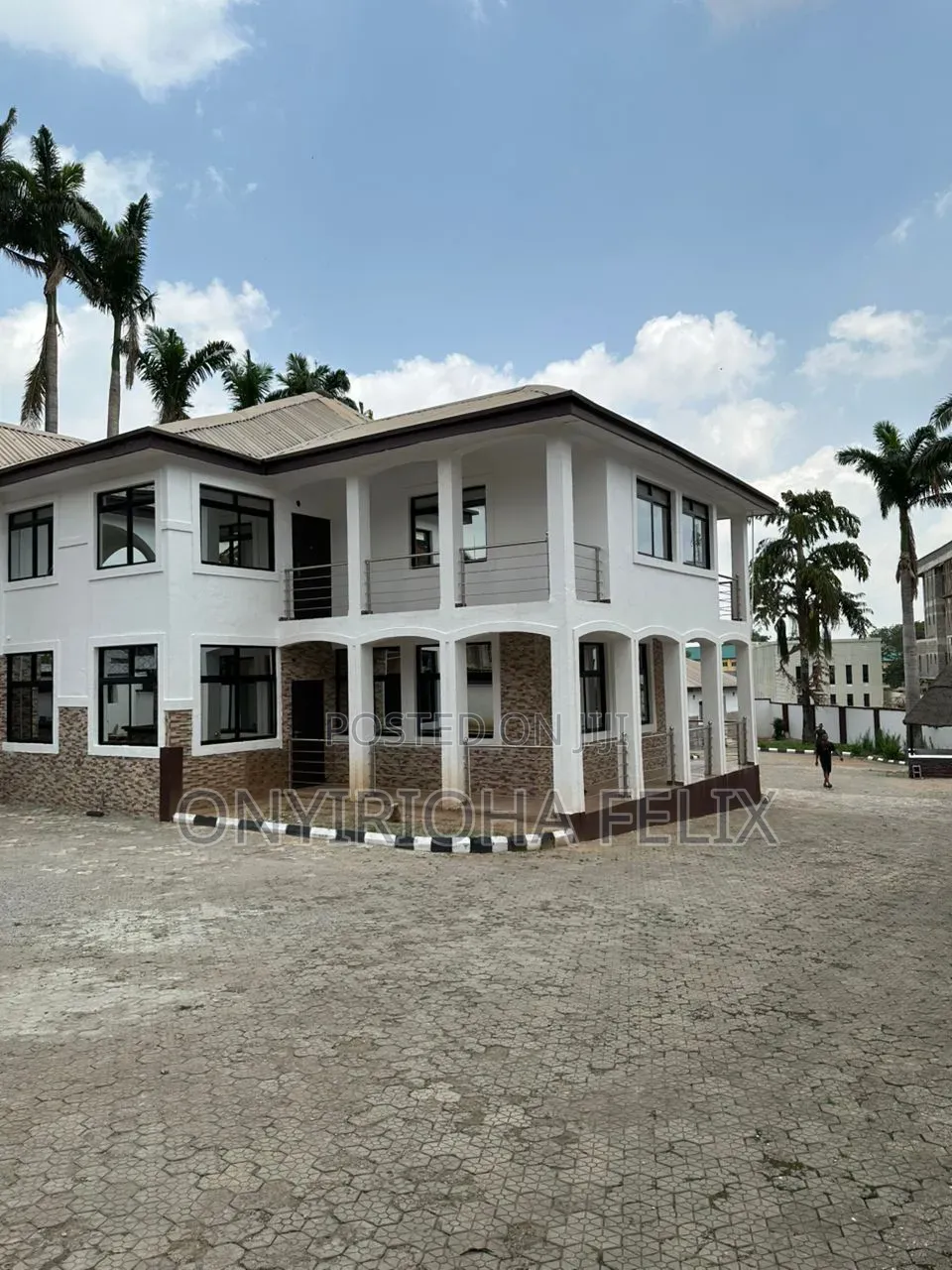 5bdrm Mansion in Maitama for rent