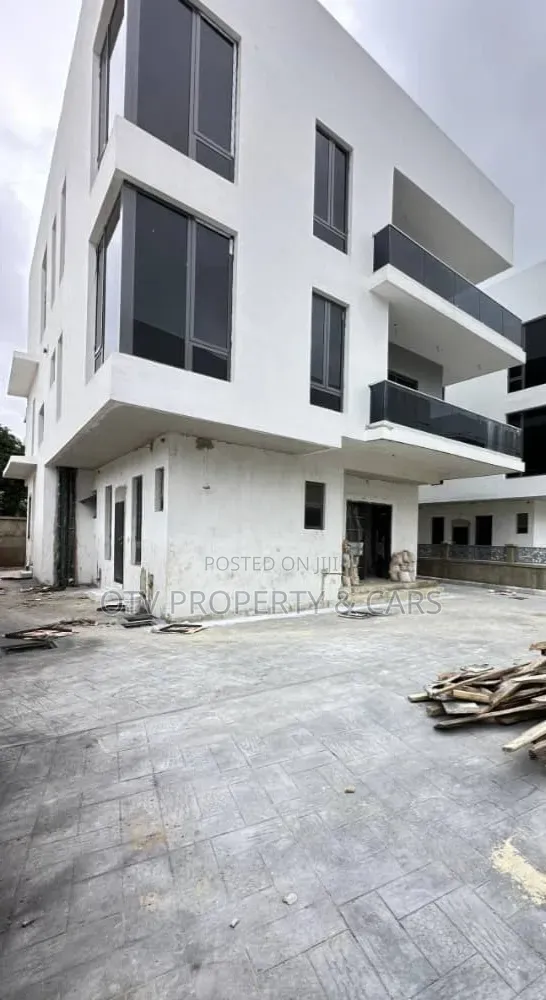 6bdrm Duplex in Old Ikoyi for sale