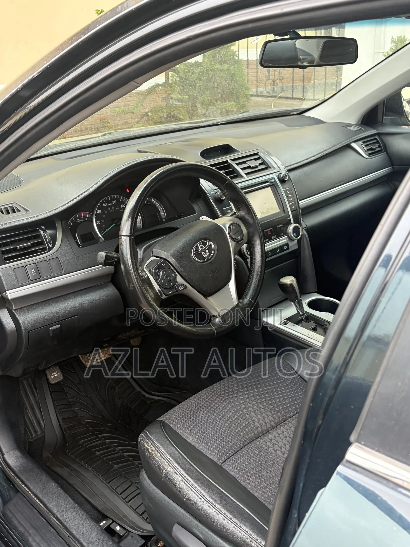 Toyota Camry SE 4dr Sedan (2.5L 4cyl 6A) 2014 Black