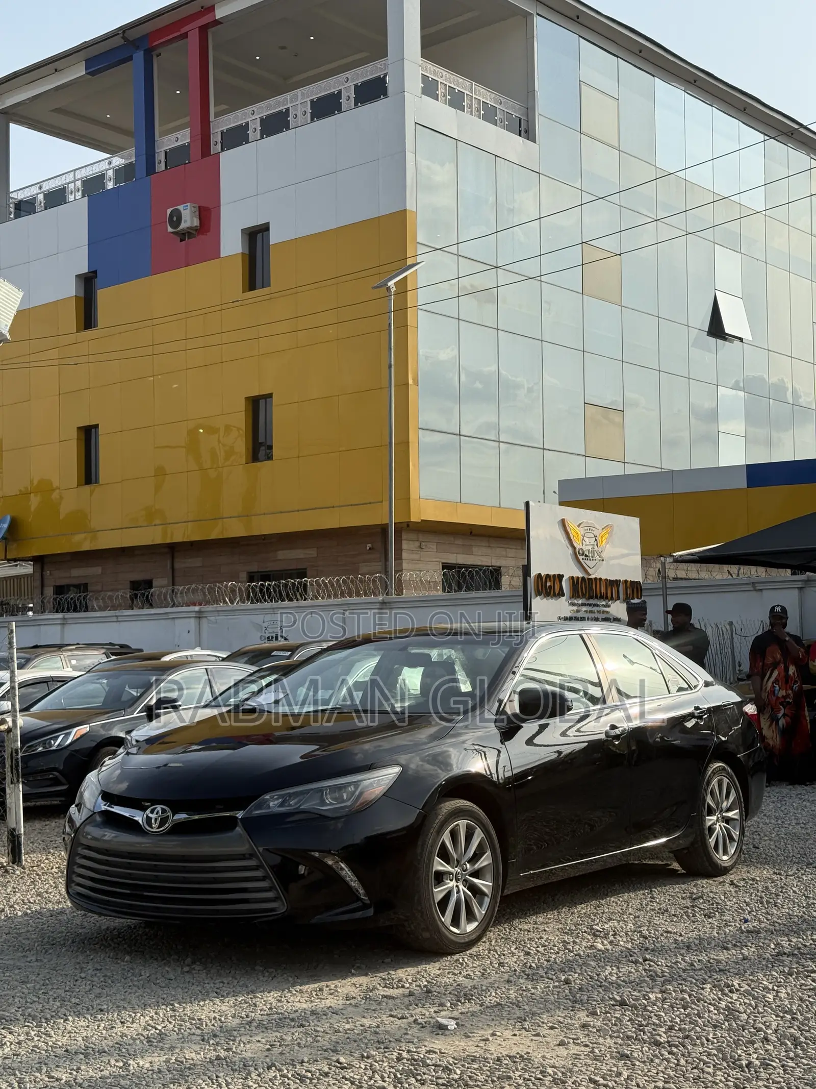 Toyota Camry XLE 4dr Sedan (3.5L 6cyl 6A) 2015 Black