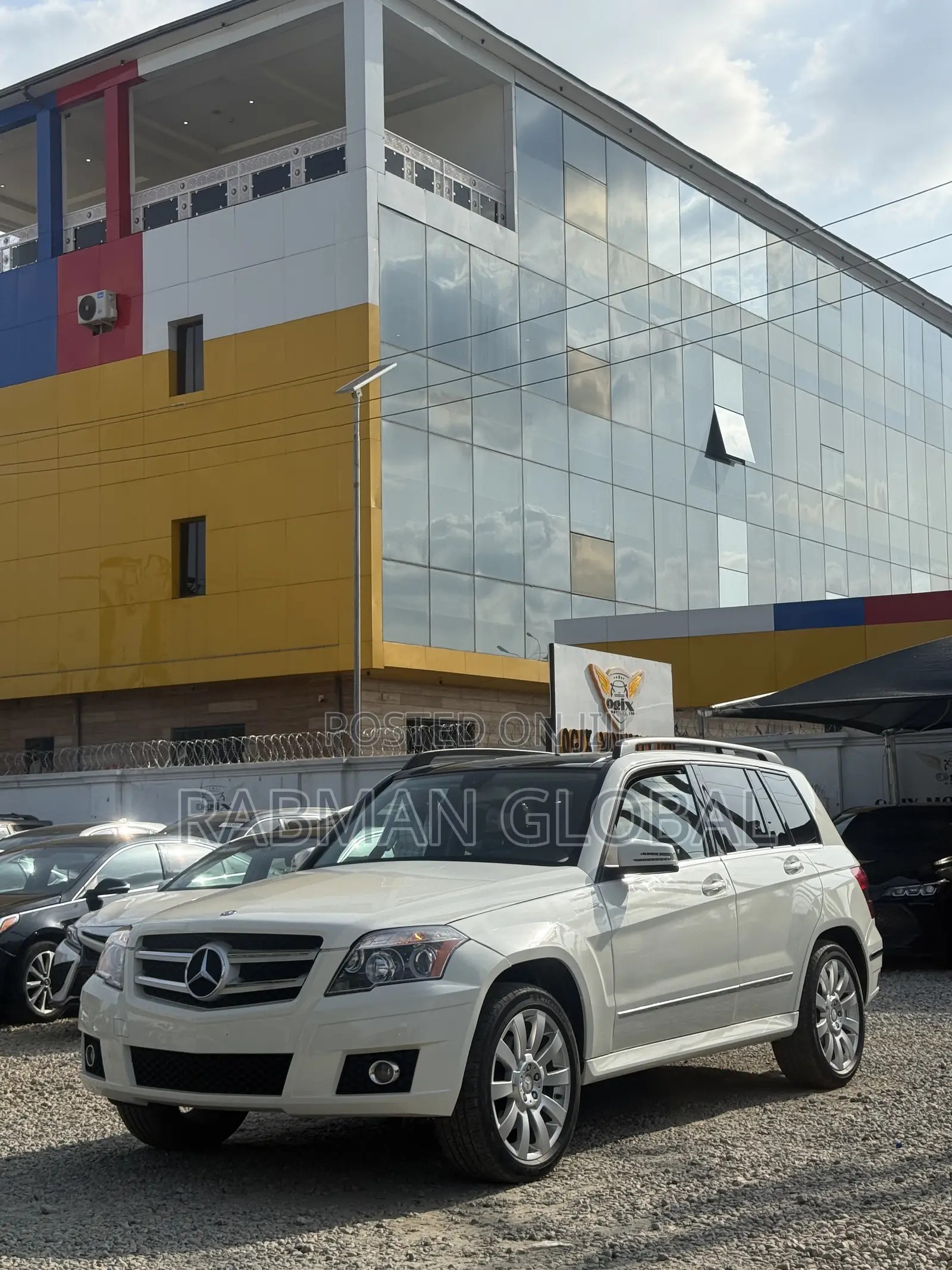 Mercedes-Benz GLK-Class 350 4MATIC 2011 White