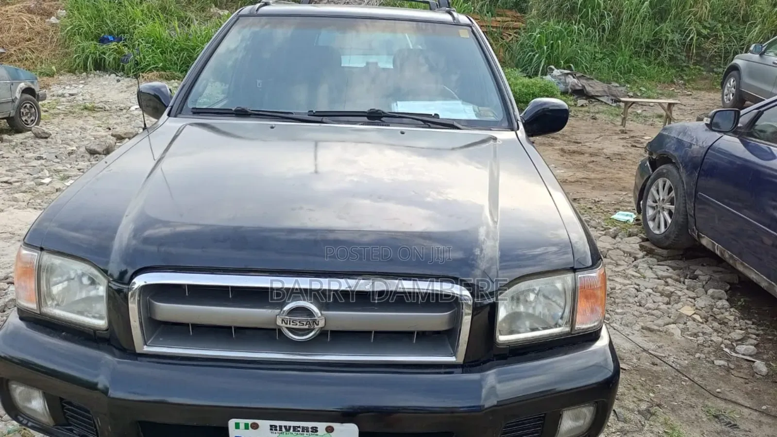 Nissan Pathfinder 2002 Black